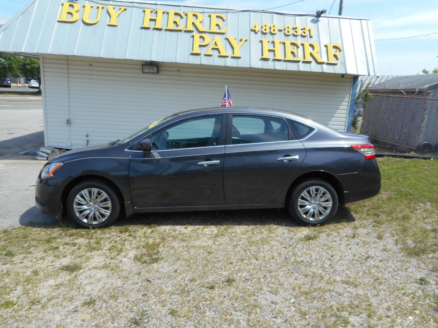 2014 Gray Nissan Sentra (3N1AB7AP4EL) , located at 2553 Airline Blvd, Portsmouth, VA, 23701, (757) 488-8331, 36.813889, -76.357597 - Photo#0